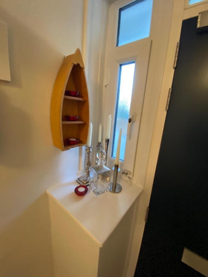 Great Rooms In An Uber Cool Flat! London Bridge Esterno foto